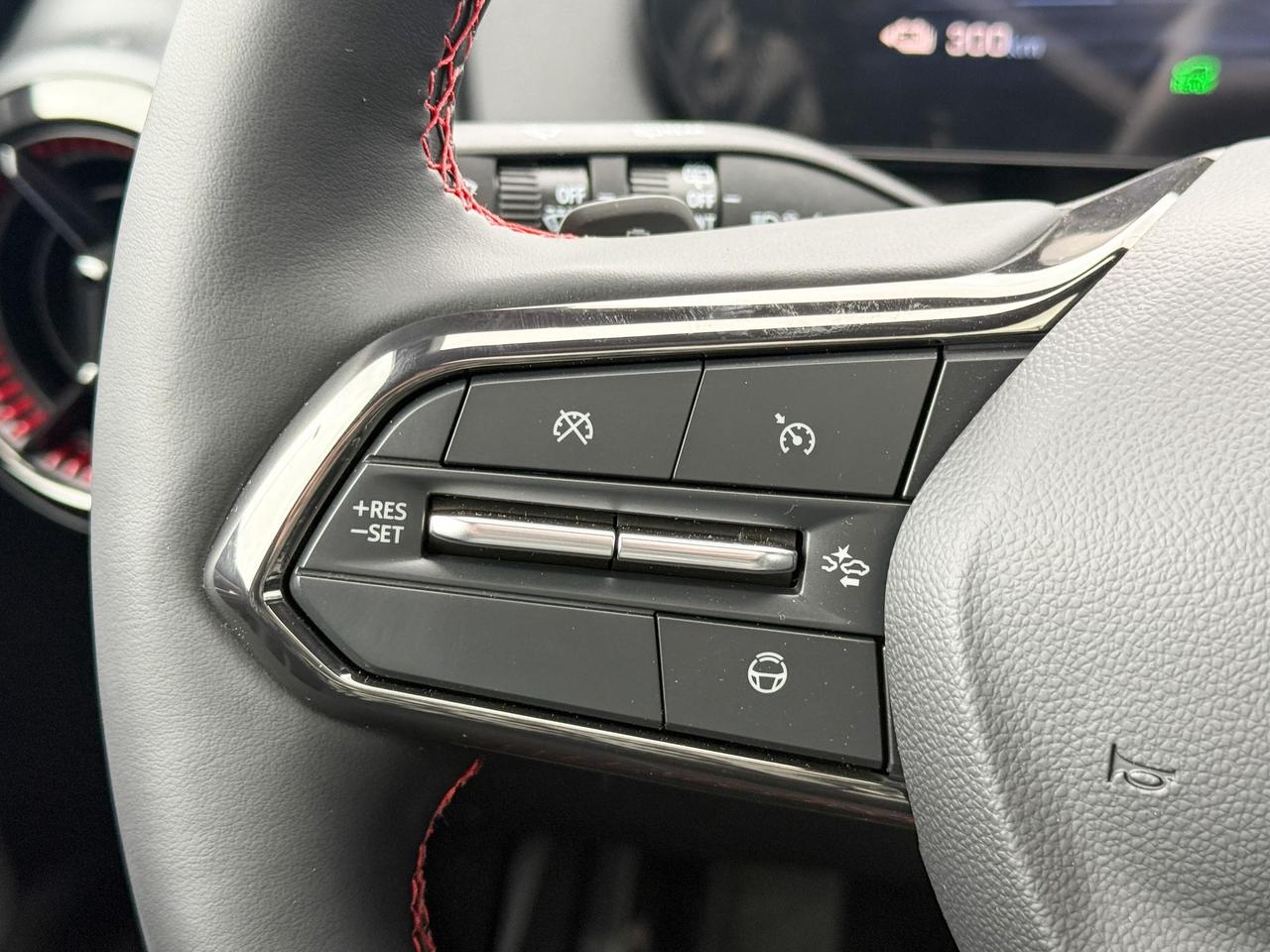 2025 Chevrolet Equinox EV RS FULLY ELECTRIC WITH REMOTE START/ENTRY, SUNROOF, HEATED SEATS, HEATED STEERING WHEEL, VENTILATED SEATS, POWER LIFTGATE, HD SURROUND VISION Photo