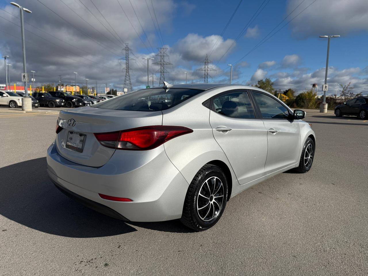 2015 Hyundai Elantra 4DR SDN AUTO GL Photo2
