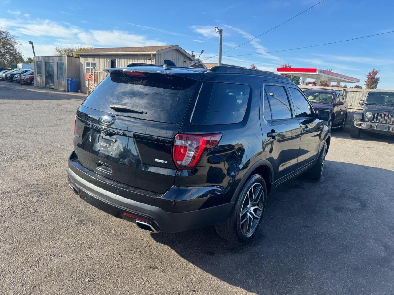 2016 Ford Explorer Sport, WELL MAINTAINED, 7 PASSENGER, CERTIFIED - Photo #5