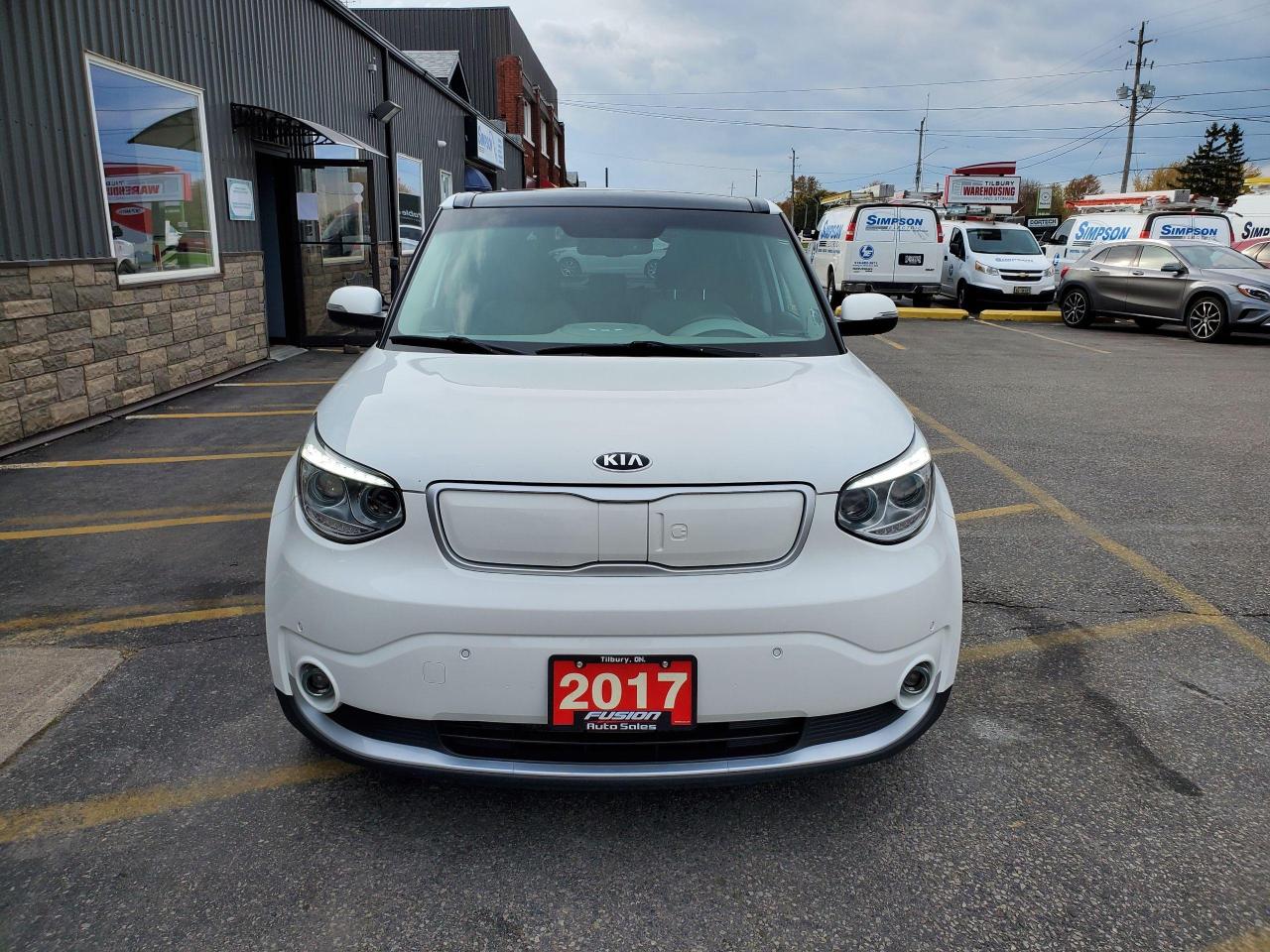 2017 Kia Soul EV EV-NAVIGATION-LEATHER-HEATED SEATS-BLUETOOTH - Photo #7