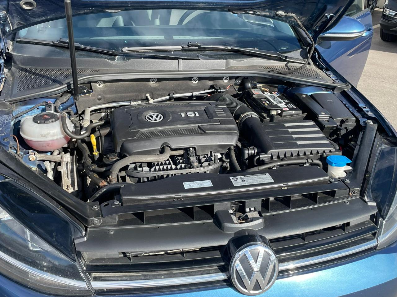 2018 Volkswagen Golf Trendline + 5-door Auto NO ACCIDENT LOW KM B-TOOTH - Photo #11