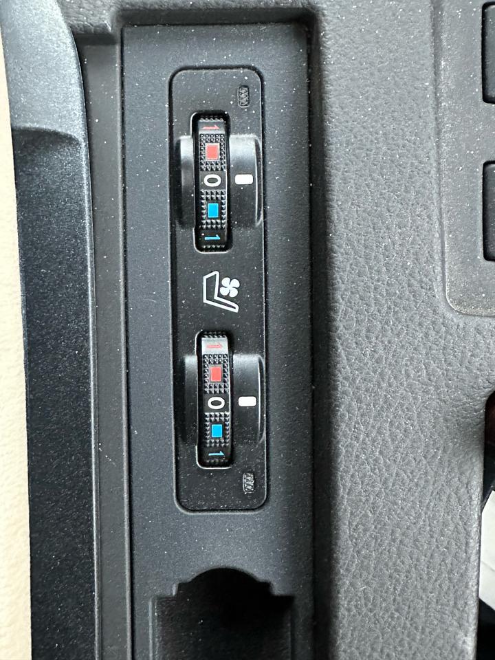1736459935