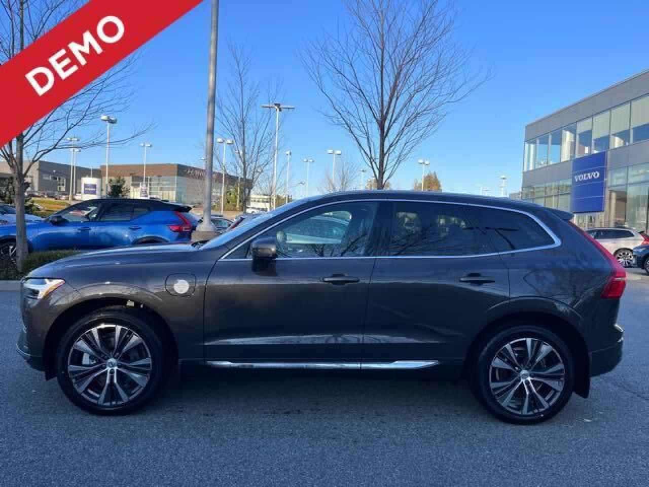 New 2022 Volvo XC60 Recharge T8 eAWD PHEV Inscription -Ltd Avail- for sale in Surrey, BC