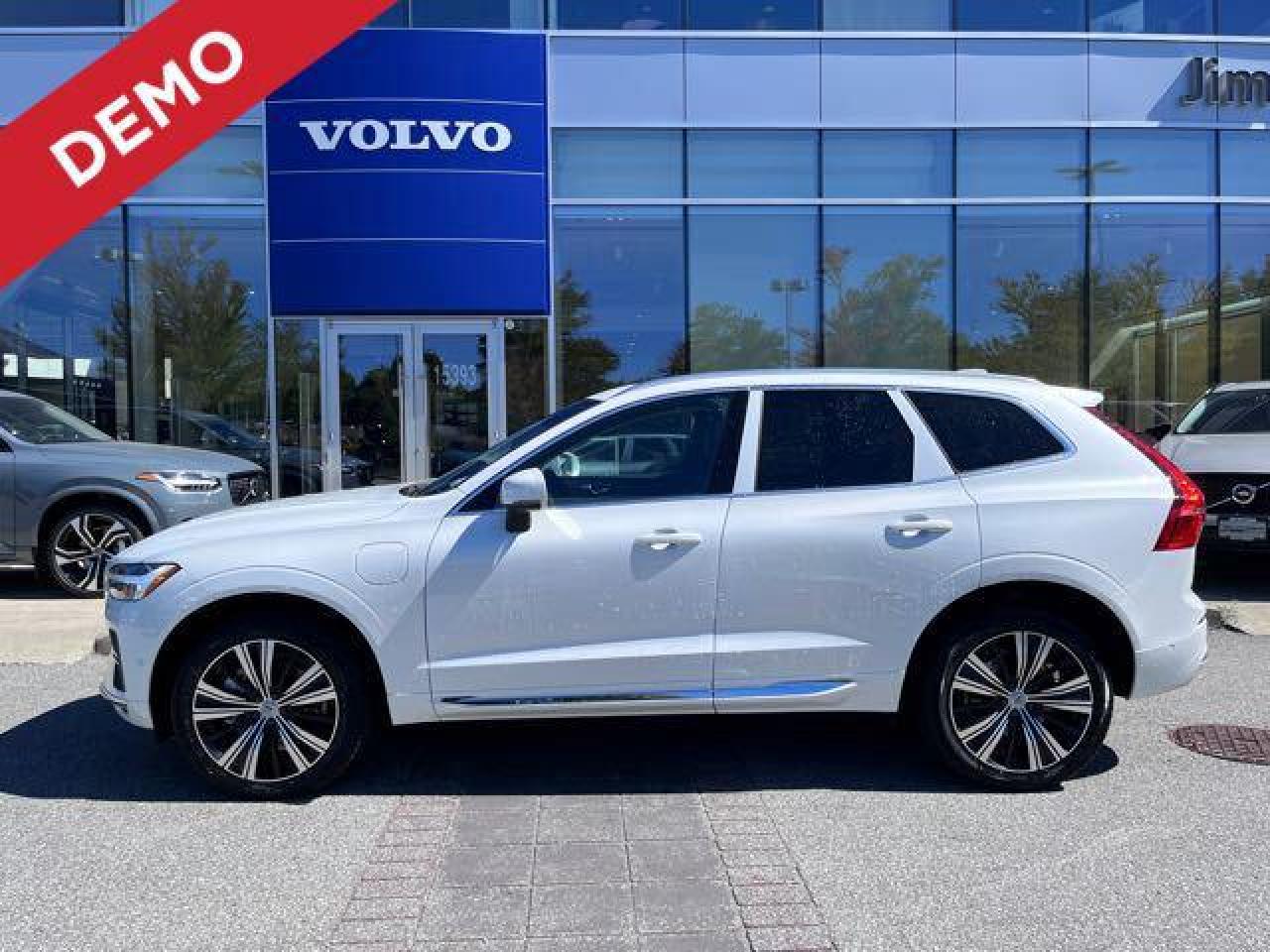 New 2023 Volvo XC60 Recharge T8 eAWD PHEV Ultimate Bright Theme for sale in Surrey, BC