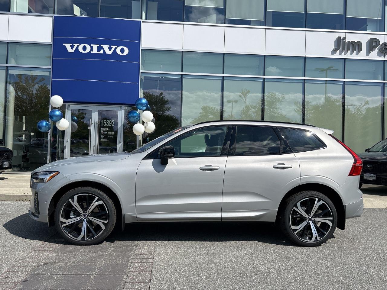 New 2024 Volvo XC60 B5 AWD Ultimate Dark Theme for sale in Surrey, BC