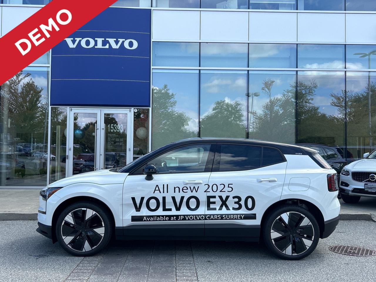 New 2025 Volvo EX30 Single Motor Extended Range RWD Plus for sale in Surrey, BC