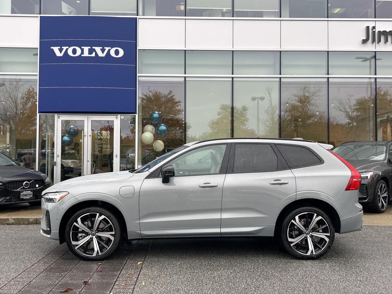 New 2025 Volvo XC60 Plug-In Hybrid T8 AWD Ultra Dark Theme for sale in Surrey, BC