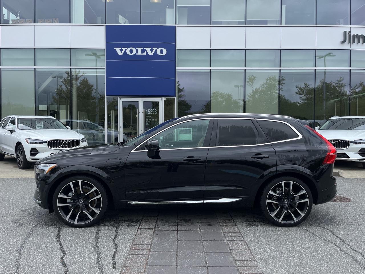 Used 2023 Volvo XC60 Recharge T8 eAWD PHEV Ultimate Bright Theme for sale in Surrey, BC