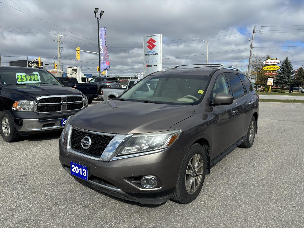 Used 2013 Nissan Pathfinder S AWD for sale in Barrie, ON