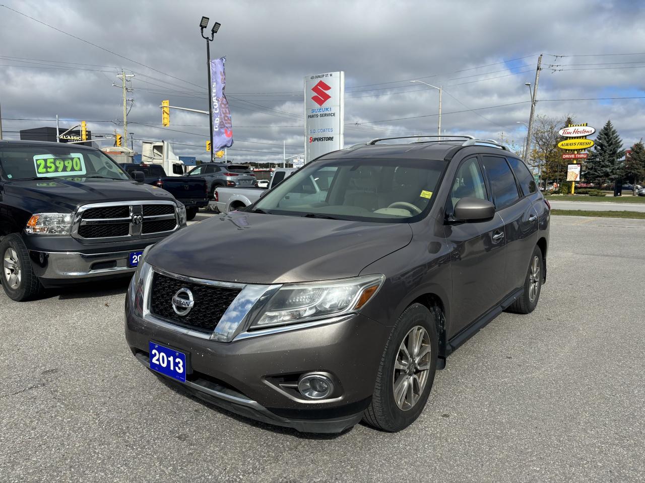 Used 2013 Nissan Pathfinder S AWD for sale in Barrie, ON