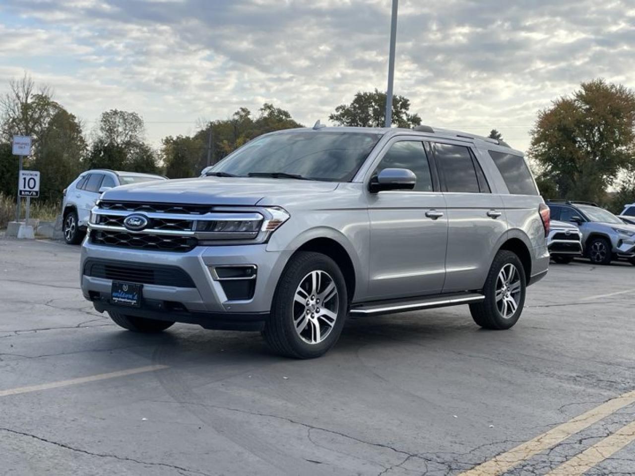 Used 2023 Ford Expedition Limited 4WD, Leather, Sunroof, Nav, Adaptive Cruise, B&O Audio, Heated Steering + Seats & more! for sale in Guelph, ON