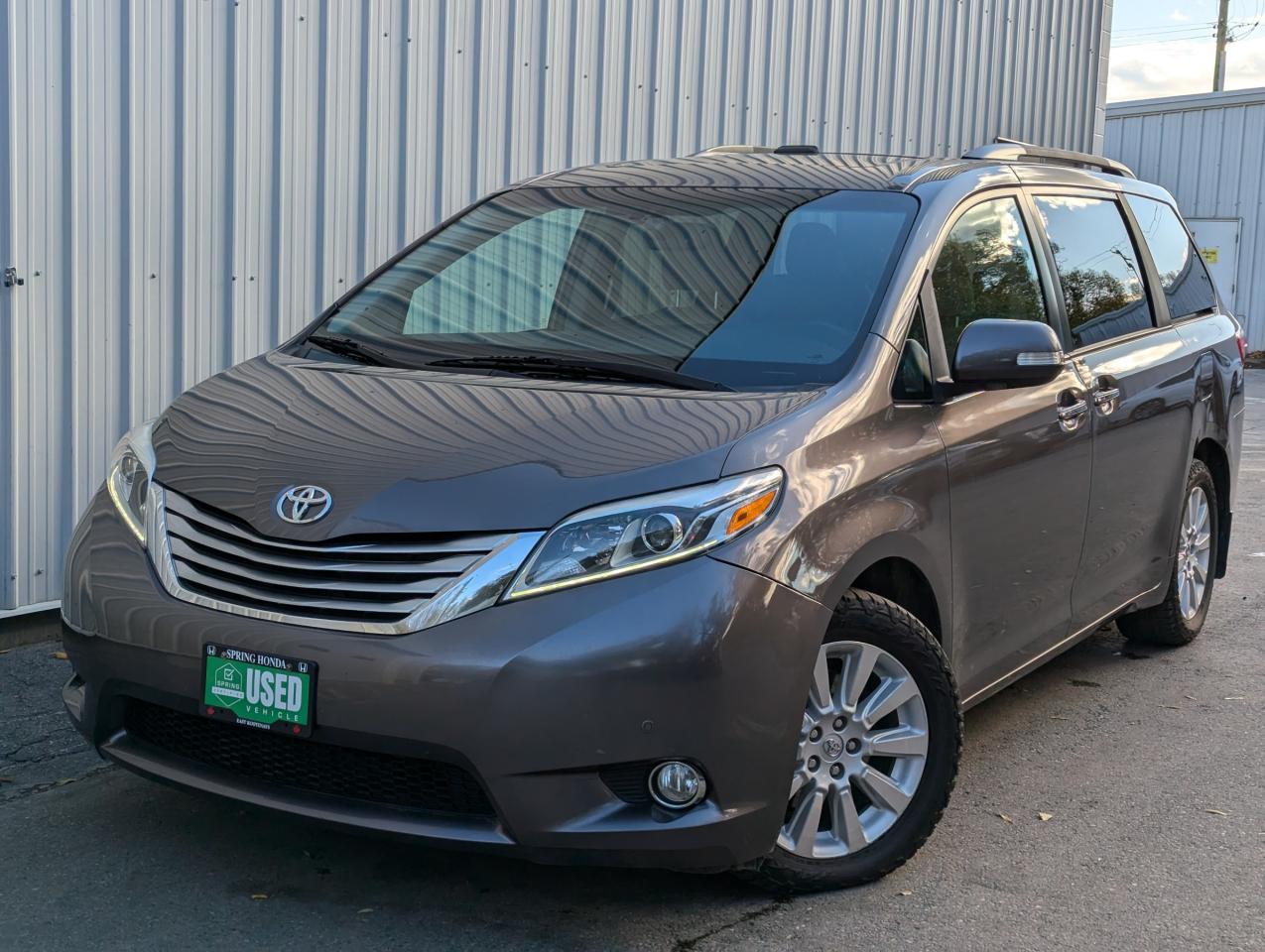 Used 2015 Toyota Sienna XLE 7 Passenger $324 BI-WEEKLY for sale in Cranbrook, BC