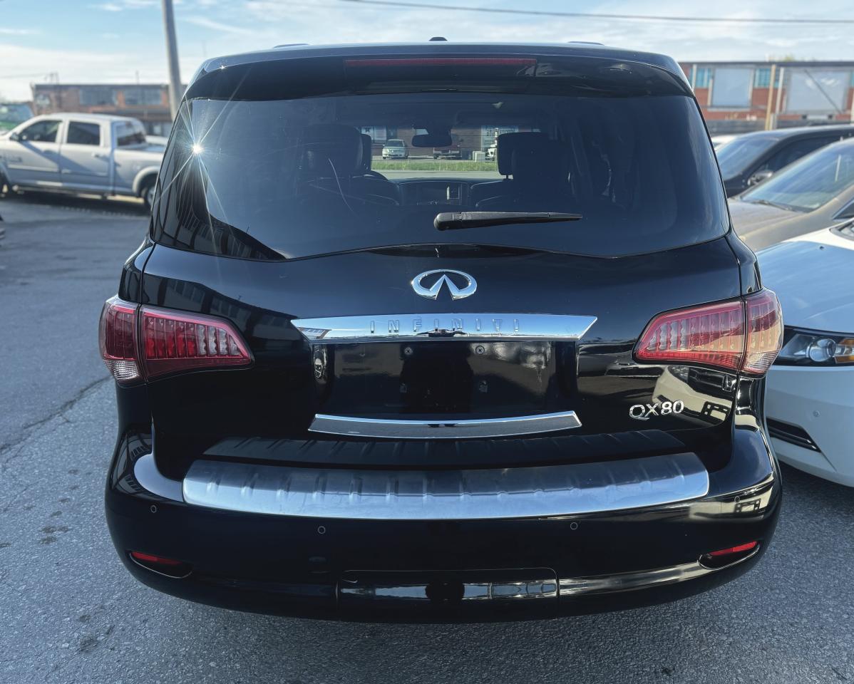 2016 Infiniti QX80  Photo3