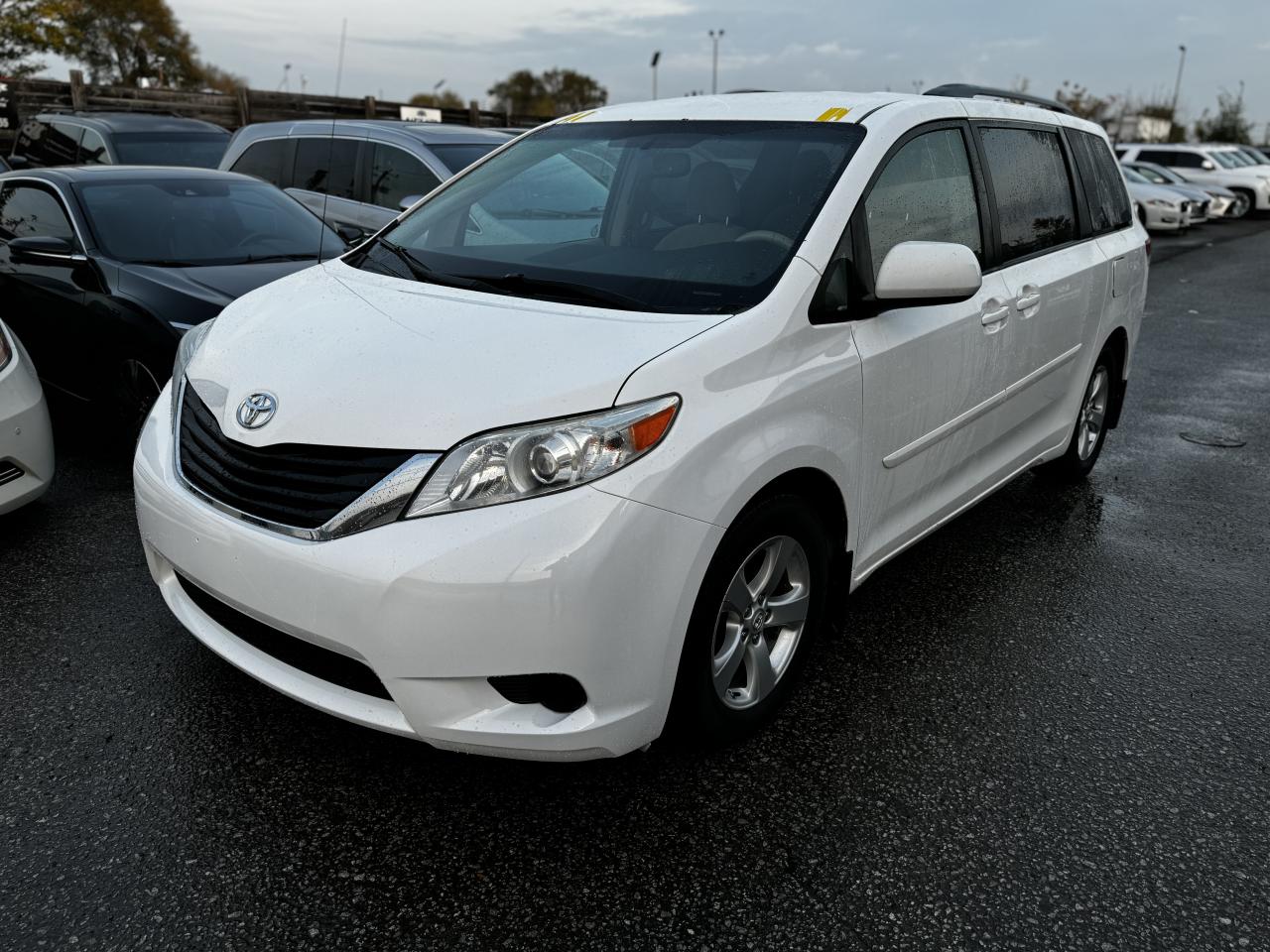 Used 2013 Toyota Sienna LE for sale in Brampton, ON