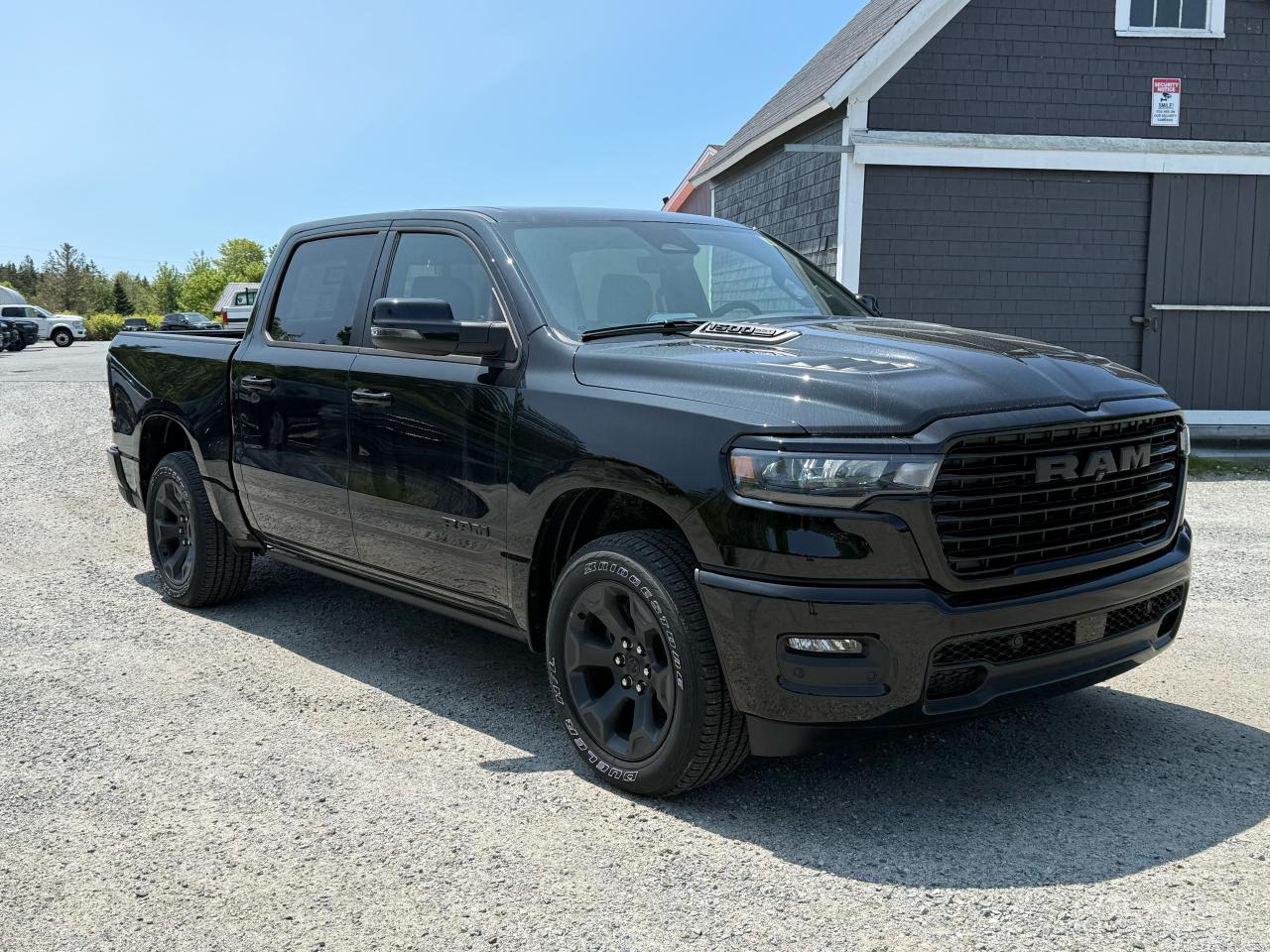 2025 RAM 1500 SPORT 4X4 CREW CAB 5'7" BOX Photo31