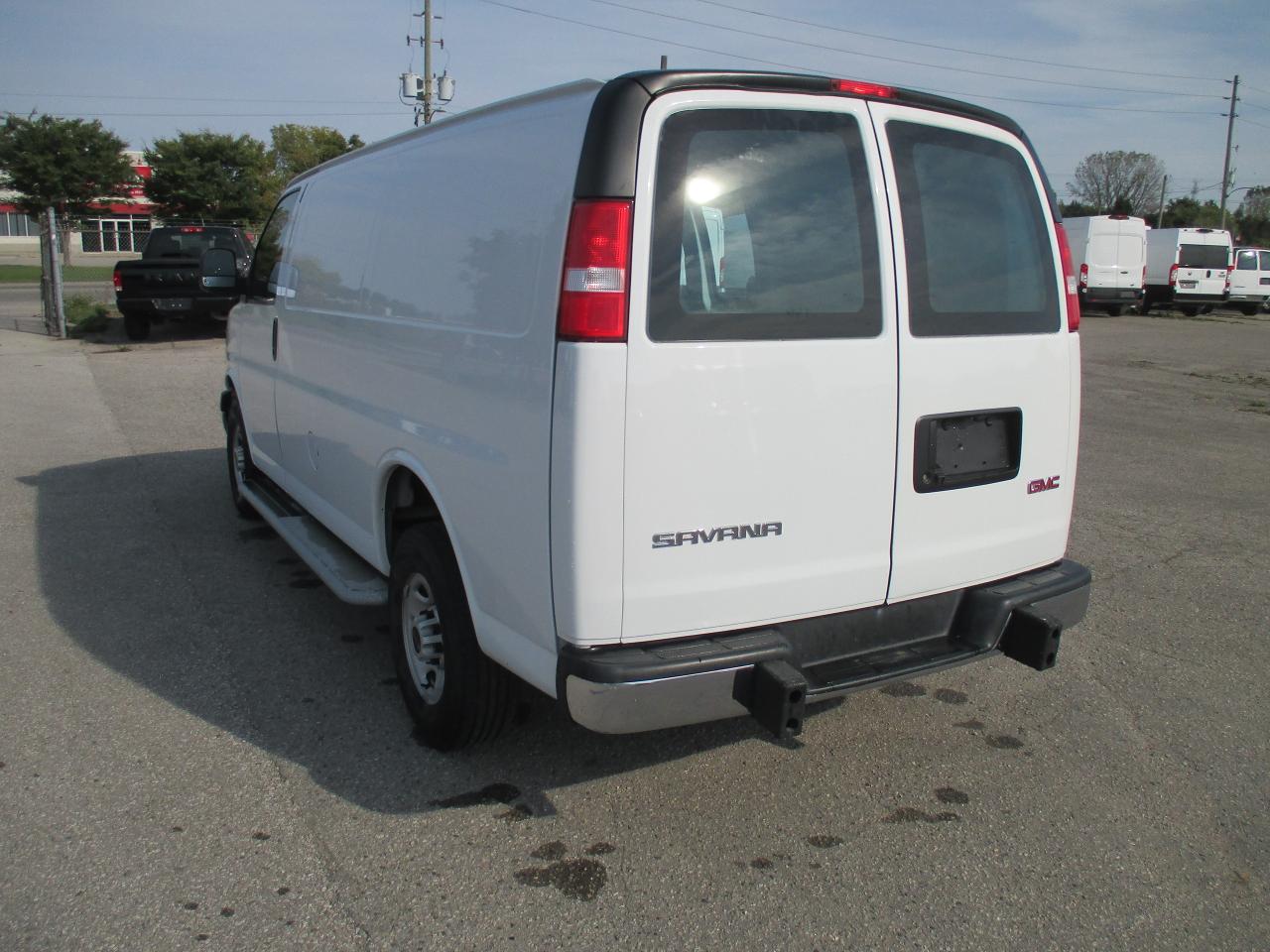 2023 GMC Savana 2500 RWD 2500 135" - Photo #6