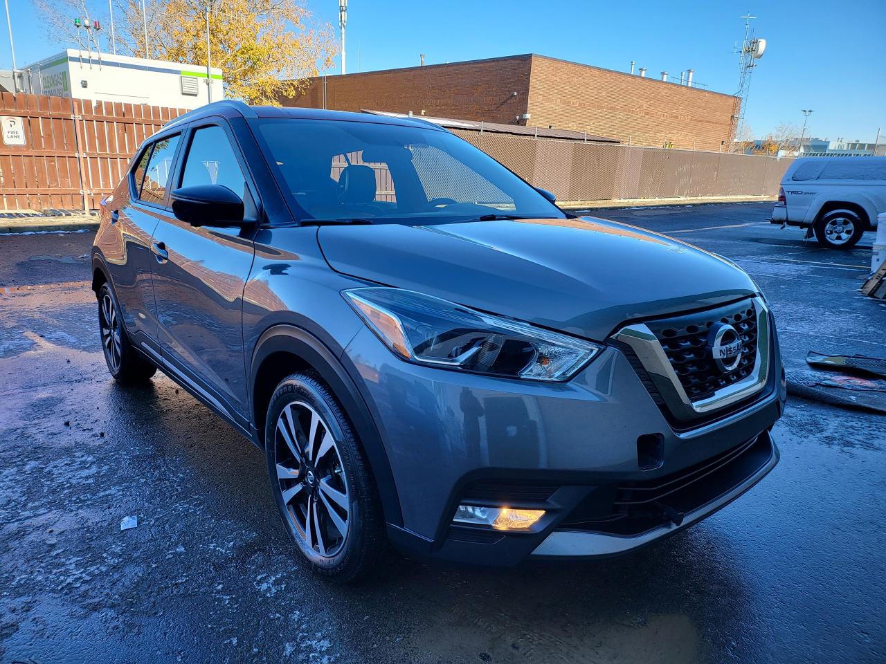 Used 2019 Nissan Kicks SR FWD for sale in Airdrie, AB