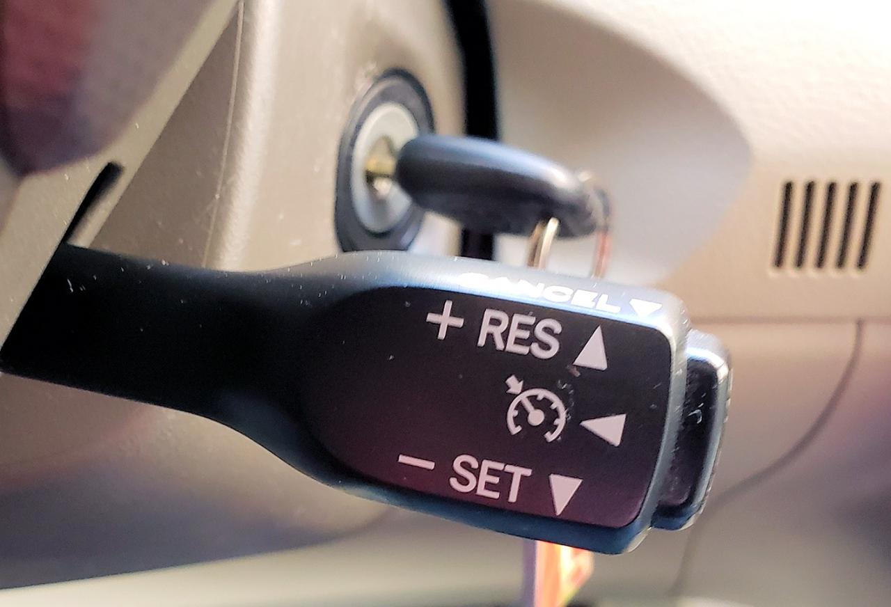 2010 Toyota Corolla Auto CE only 159,991 KM - Photo #12