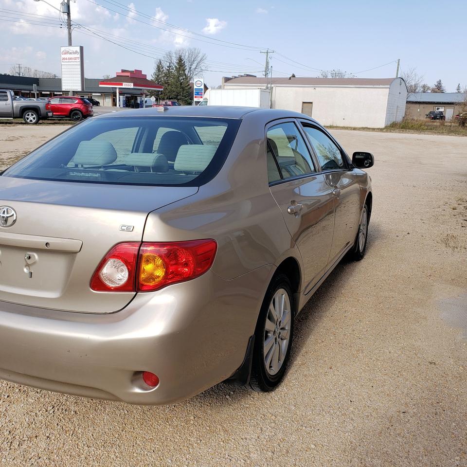 2010 Toyota Corolla Auto CE only 159,991 KM - Photo #15