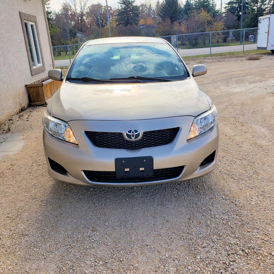 2010 Toyota Corolla Auto CE only 159,991 KM - Photo #5