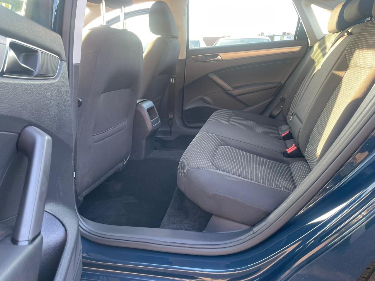 2018 Volkswagen Passat Trendline+ Auto NO ACCIDENT LOW KM CAMERA B-TOOTH - Photo #15