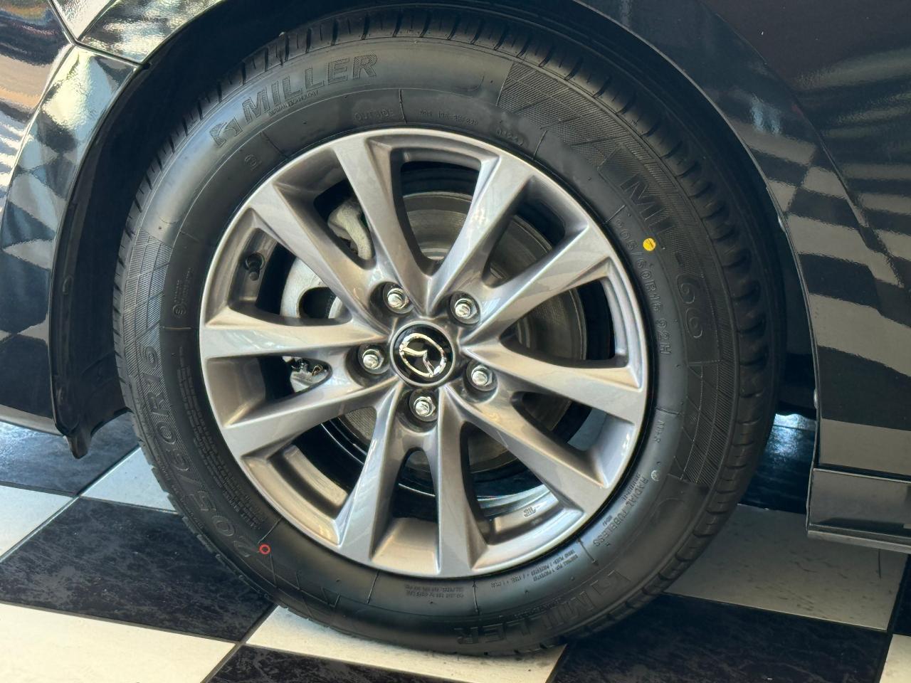 2021 Mazda MAZDA3 GX+New Tires+Brakes+Camera+BSM+CLEAN CARFAX - Photo #46