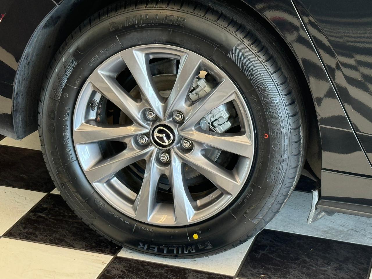 2021 Mazda MAZDA3 GX+New Tires+Brakes+Camera+BSM+CLEAN CARFAX - Photo #48
