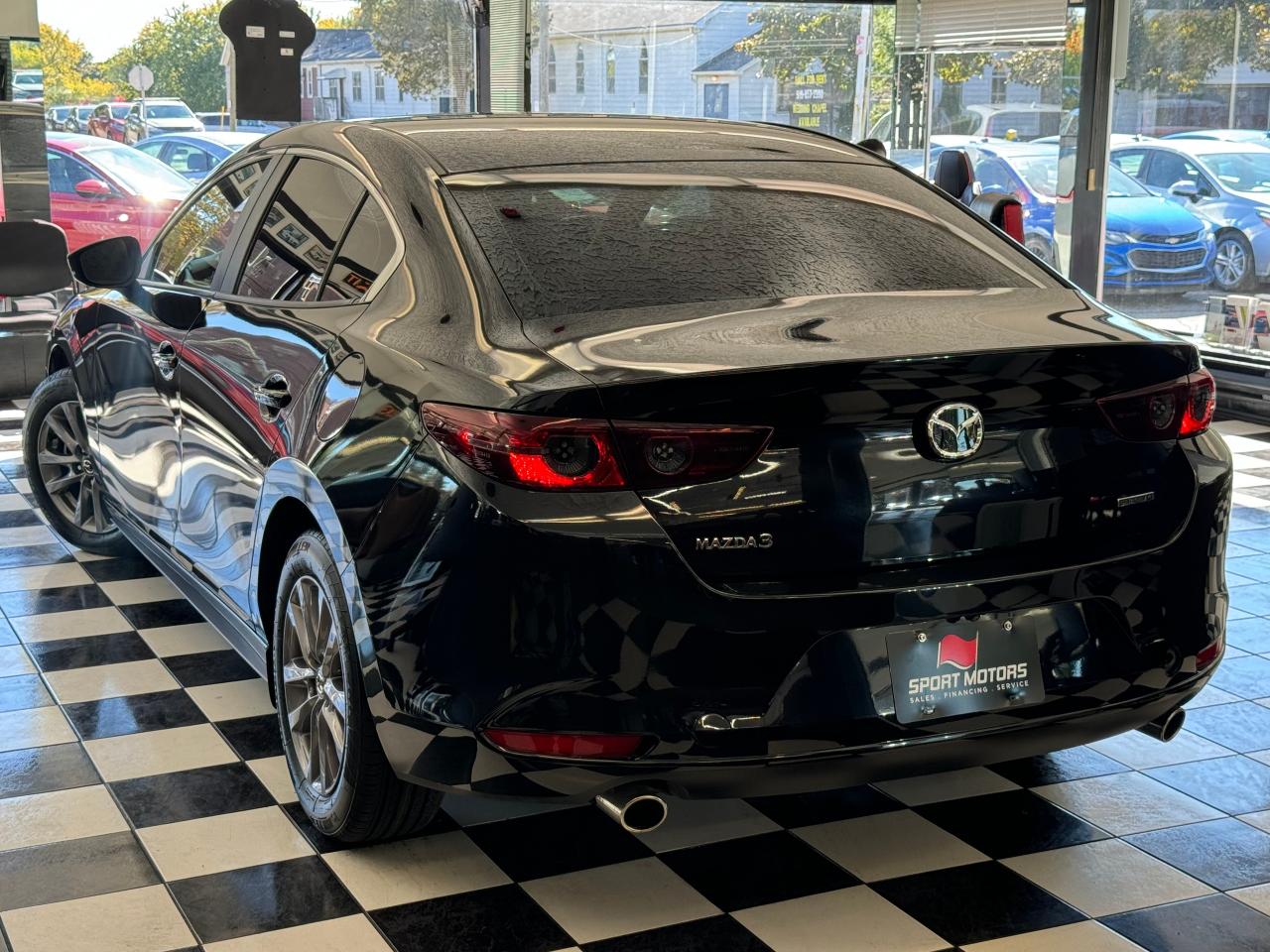 2021 Mazda MAZDA3 GX+New Tires+Brakes+Camera+BSM+CLEAN CARFAX Photo16