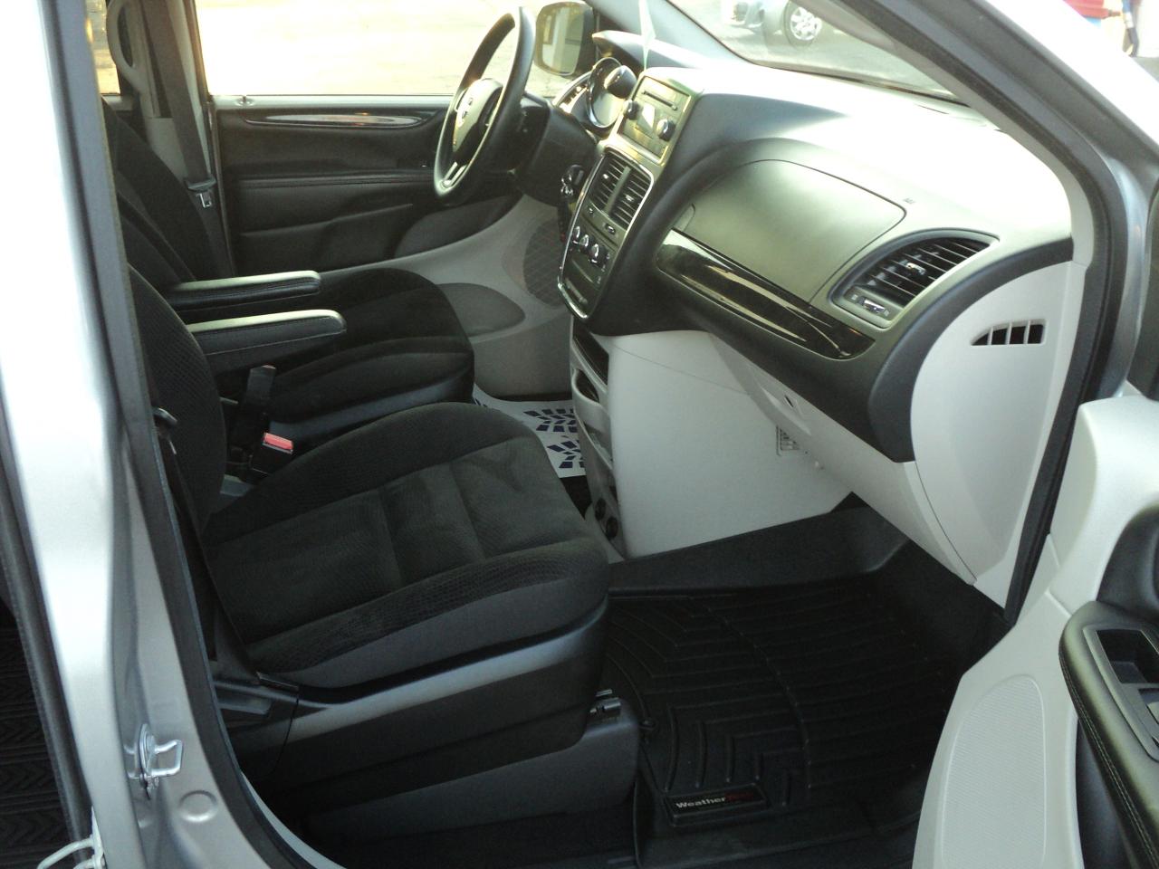 2019 Dodge Grand Caravan SXT Stow-N-Go 3.6L6cyl 7Seater BackUpCam - Photo #18