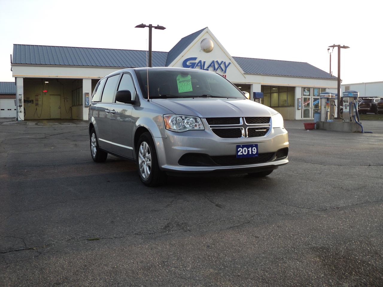 2019 Dodge Grand Caravan SXT Stow-N-Go 3.6L6cyl 7Seater BackUpCam - Photo #4