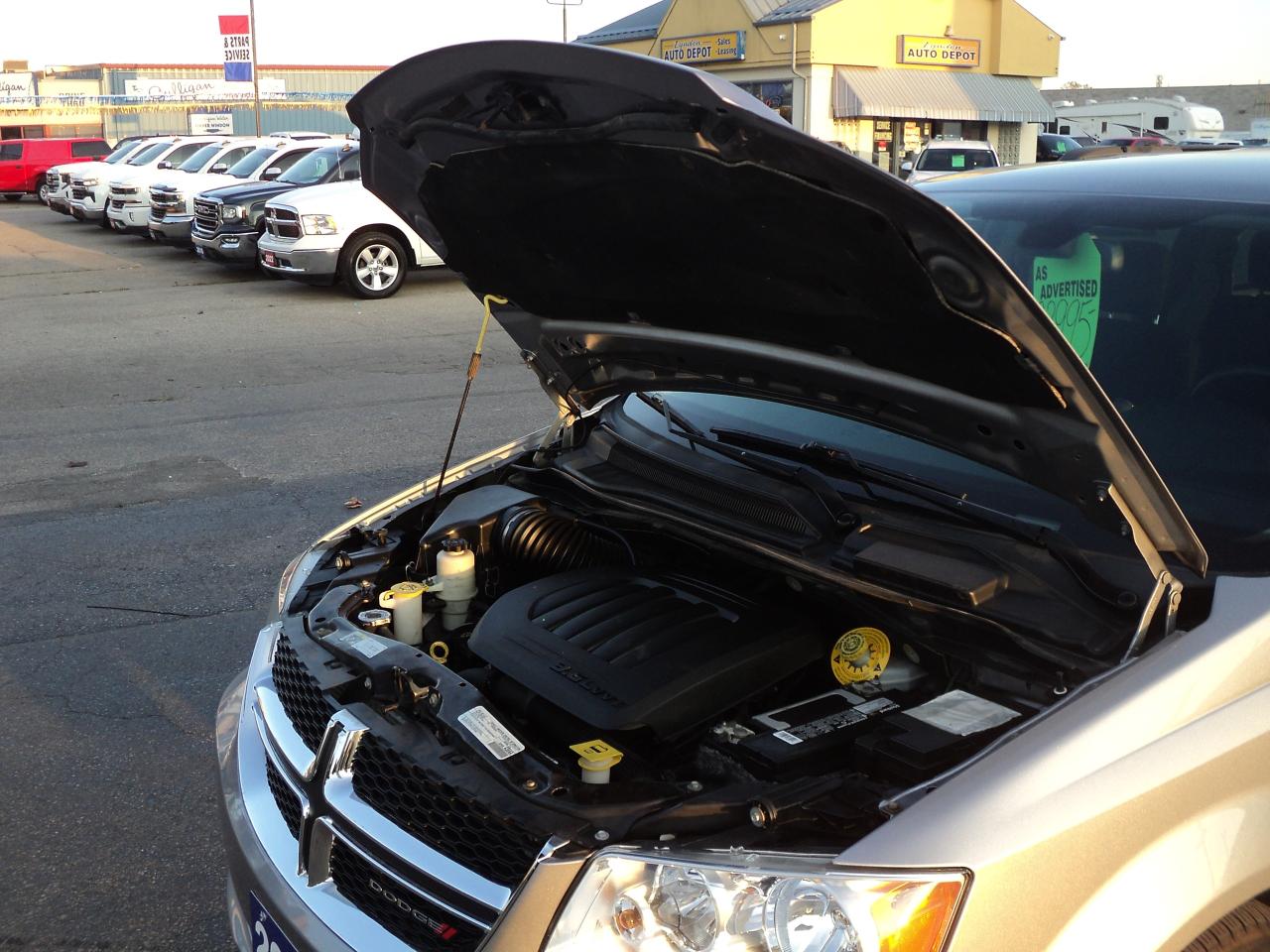 2019 Dodge Grand Caravan SXT Stow-N-Go 3.6L6cyl 7Seater BackUpCam - Photo #36
