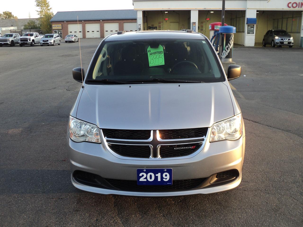 2019 Dodge Grand Caravan SXT Stow-N-Go 3.6L6cyl 7Seater BackUpCam - Photo #3