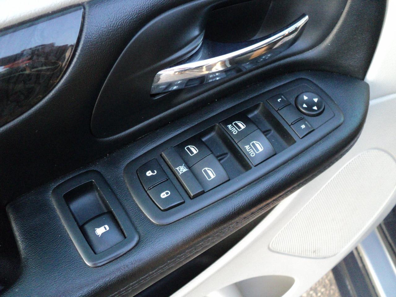 2019 Dodge Grand Caravan SXT Stow-N-Go 3.6L6cyl 7Seater BackUpCam - Photo #29