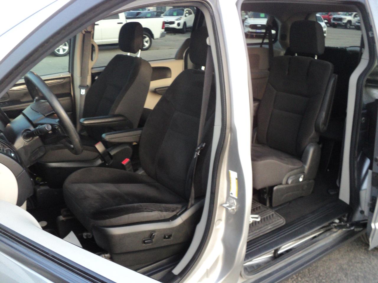 2019 Dodge Grand Caravan SXT Stow-N-Go 3.6L6cyl 7Seater BackUpCam - Photo #14