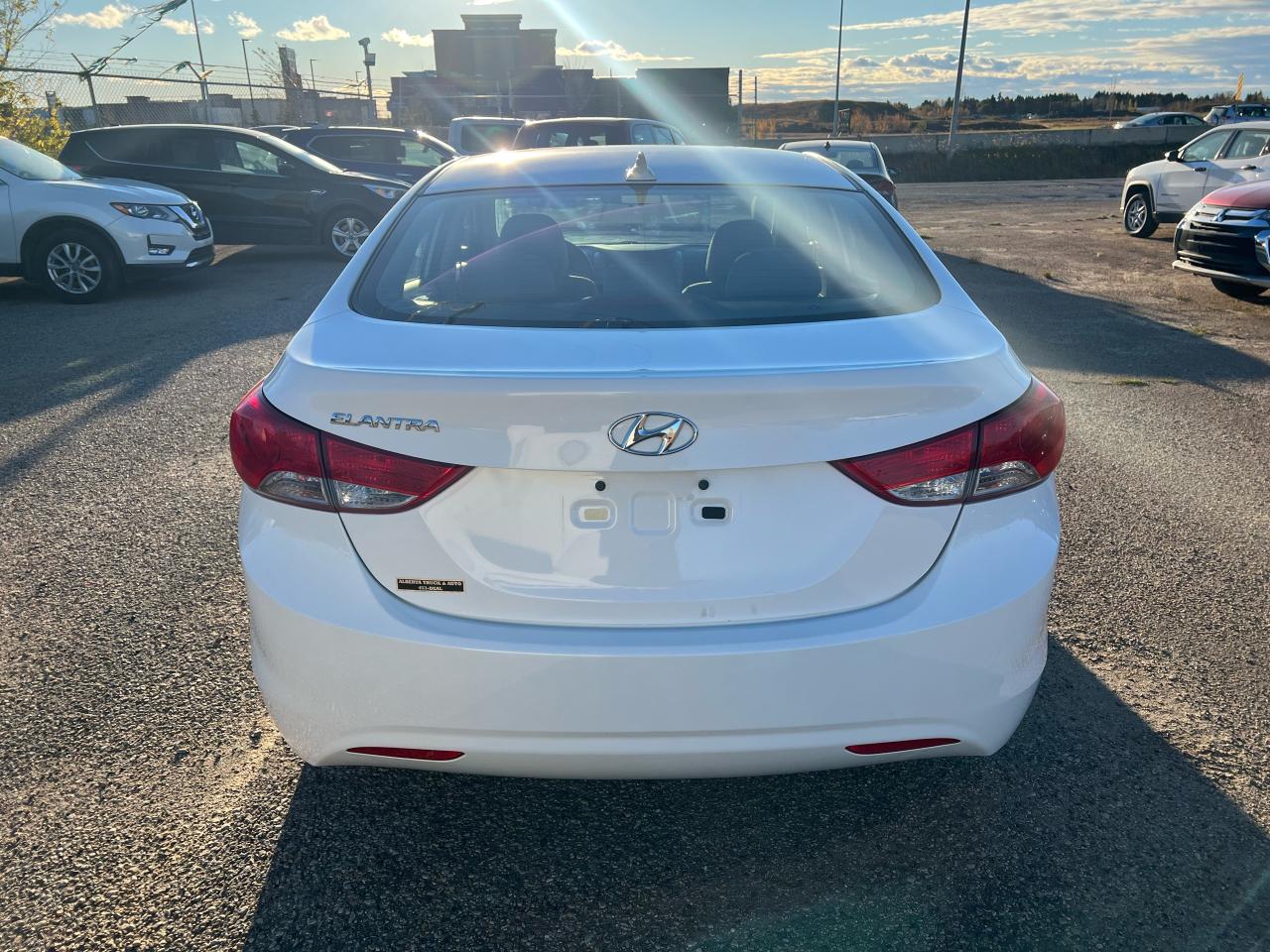 2013 Hyundai Elantra GLS Heated Seats Sun Roof - Photo #5