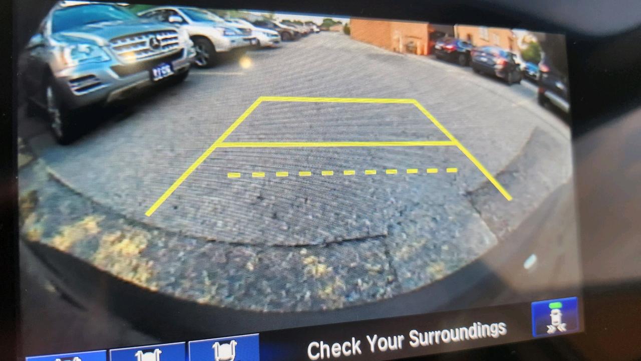 2018 Honda CR-V Touring AWD Photo