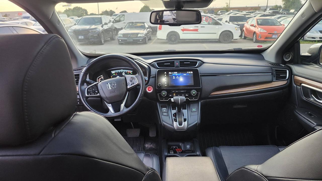 2018 Honda CR-V Touring AWD Photo