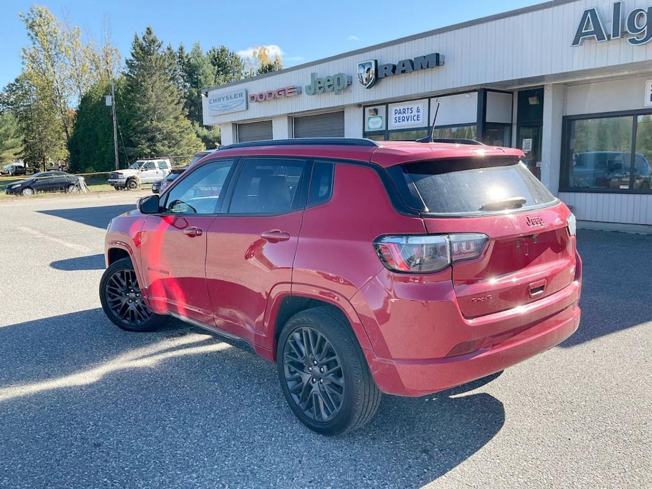 2022 Jeep Compass  Photo3