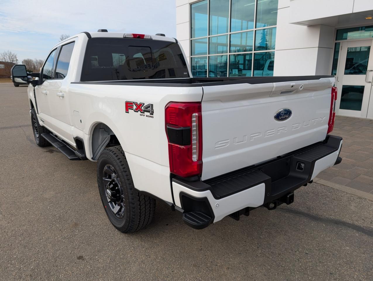 2024 Ford F-250 Super Duty SRW Lariat Photo5