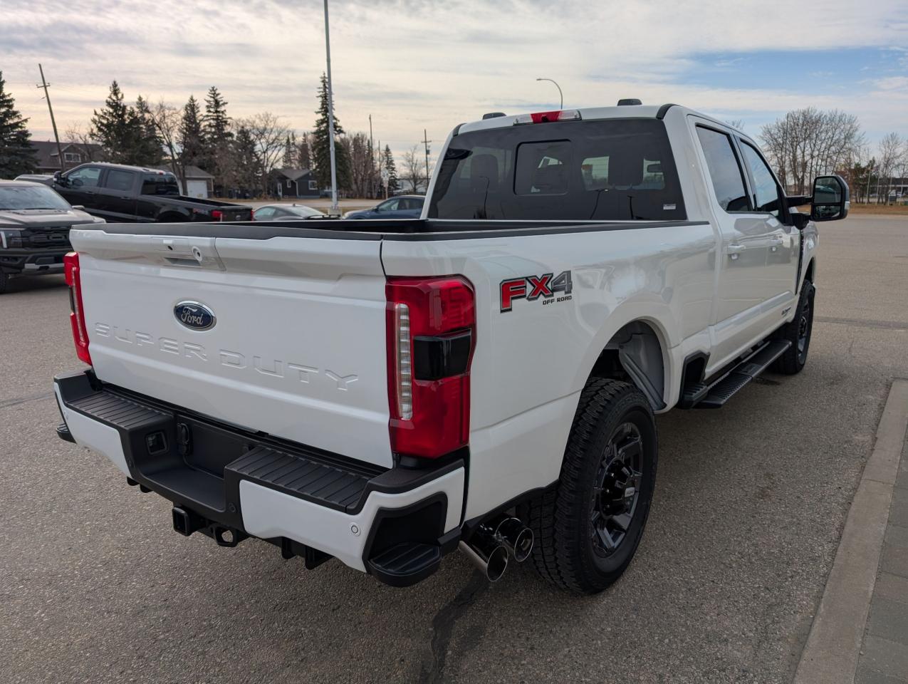 2024 Ford F-250 Super Duty SRW Lariat Photo5