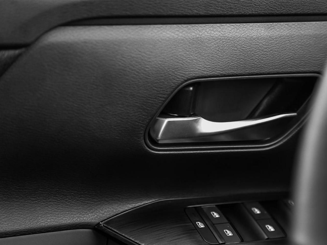 2025 Nissan Kicks SV  - Heated Seats Photo