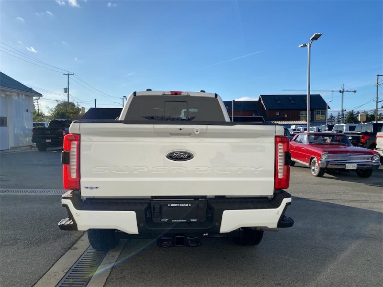 2024 Ford F-350 Super Duty Lariat  - Leather Seats Photo5