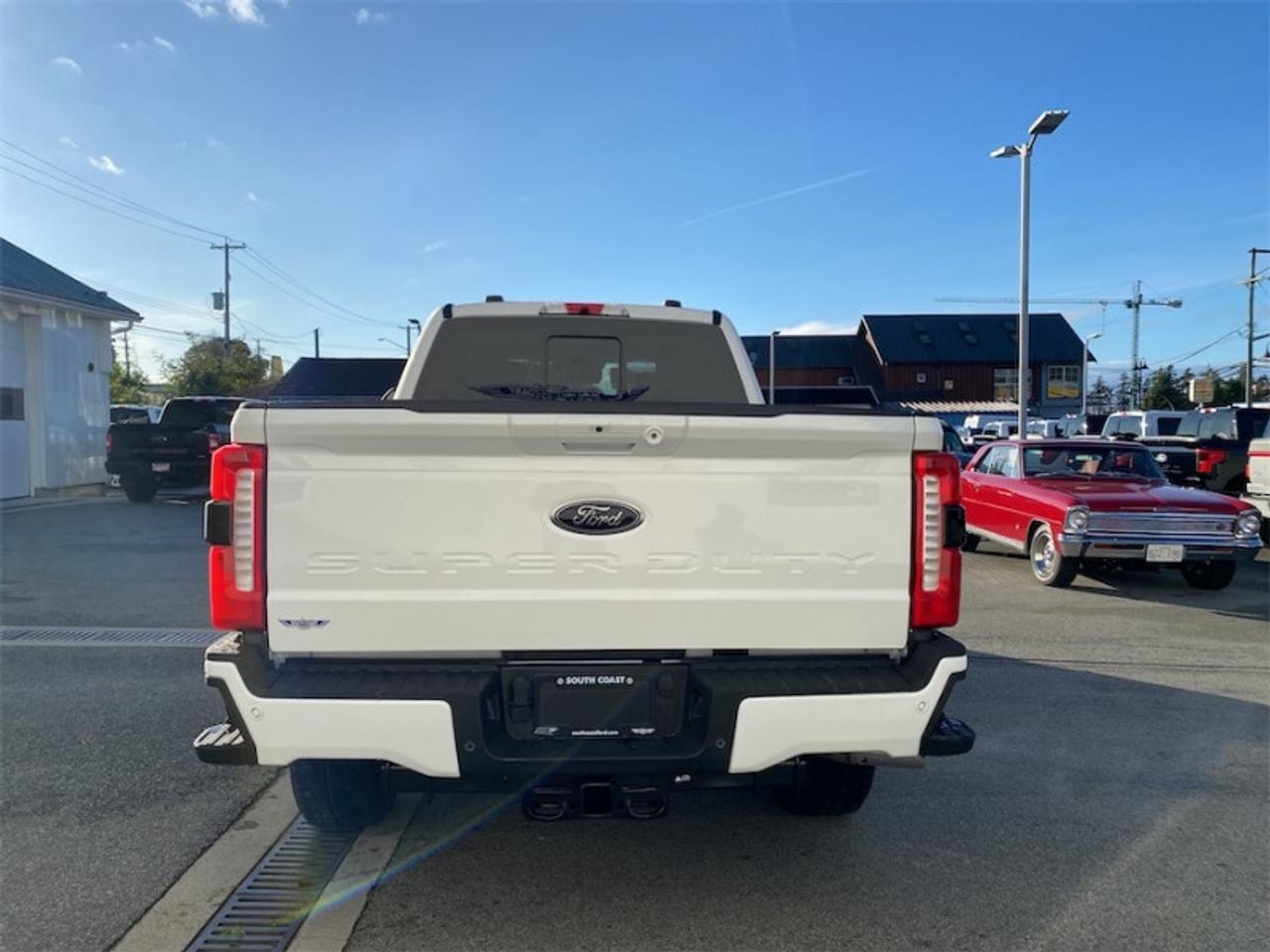 2024 Ford F-350 Super Duty Lariat  - Leather Seats Photo3