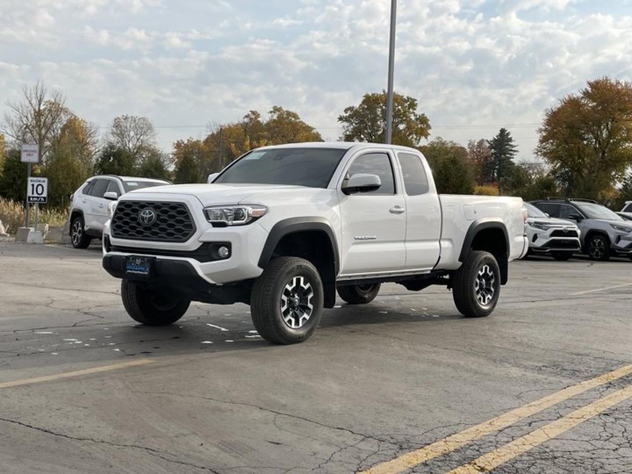 Used 2022 Toyota Tacoma TRD Off Road Ext'd Cab, V6, 4X4, Nav, Heated Seats, Radar Cruise, Bluetooth, Rear Camera & more!! for sale in Guelph, ON