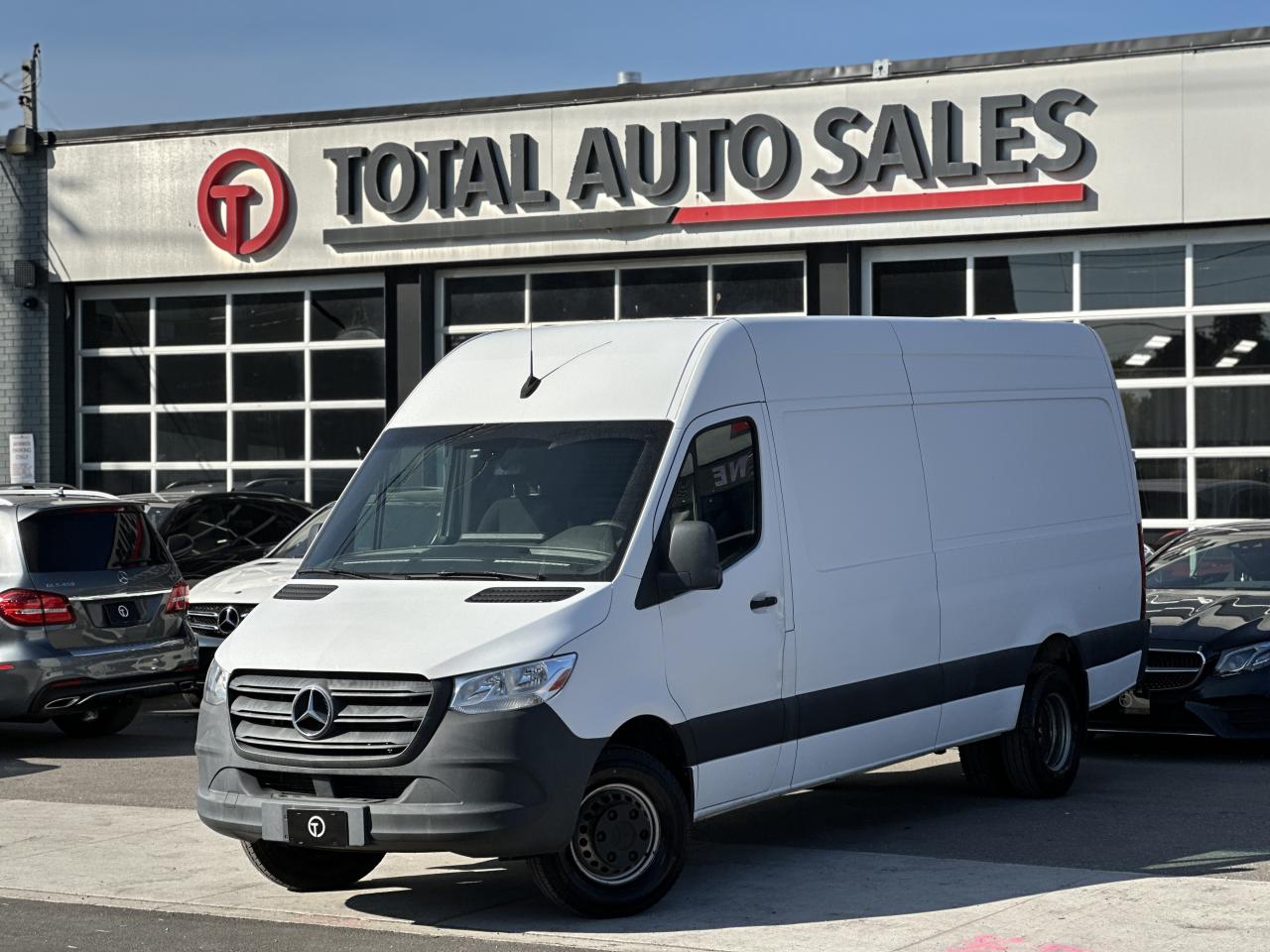 Used 2019 Mercedes-Benz Sprinter 3500 170-in. WB | DUALLY | HIGH ROOF | BACK UP CAM for sale in North York, ON