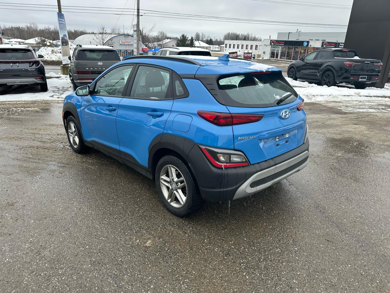 2022 Hyundai KONA 2.0L Essential AWD Photo23