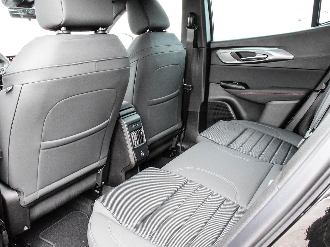 2025 Dodge Hornet GT AWD Photo