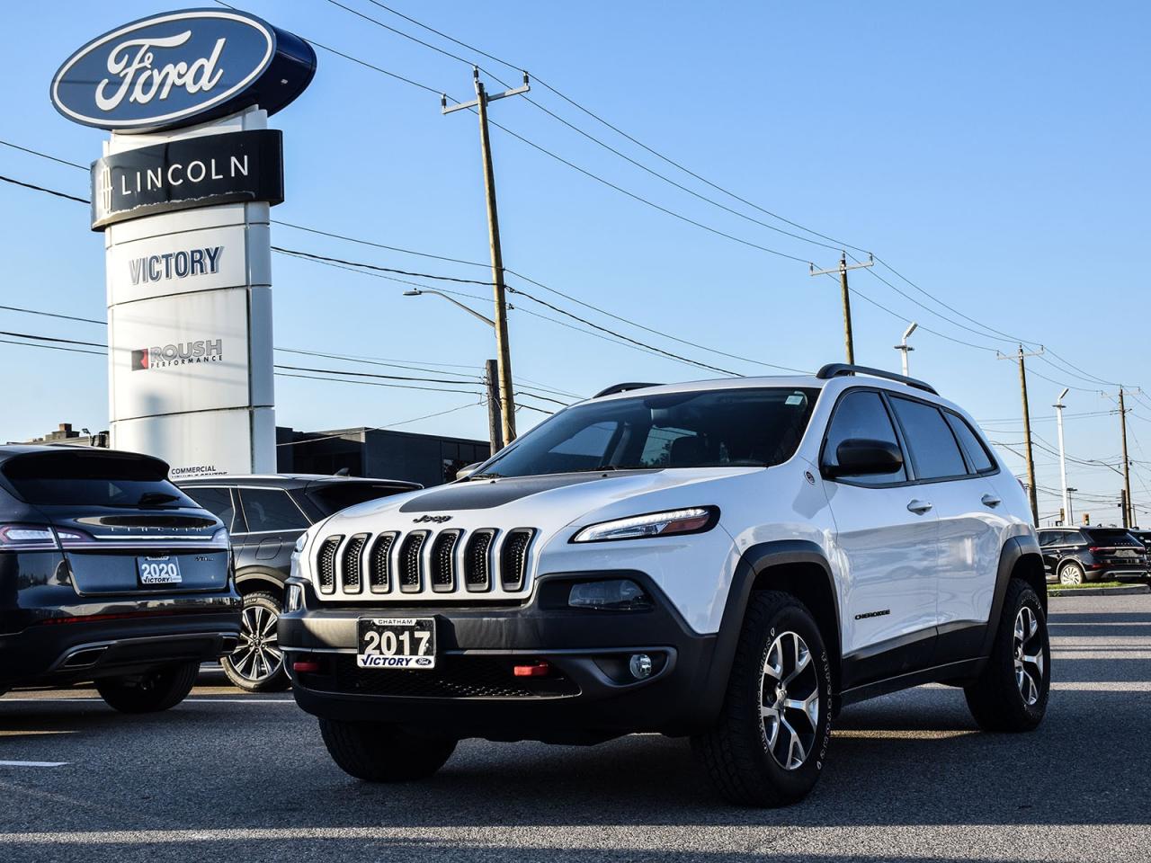 Used 2017 Jeep Cherokee Trailhawk Navigation | Remote Start | Power Liftgate | for sale in Chatham, ON