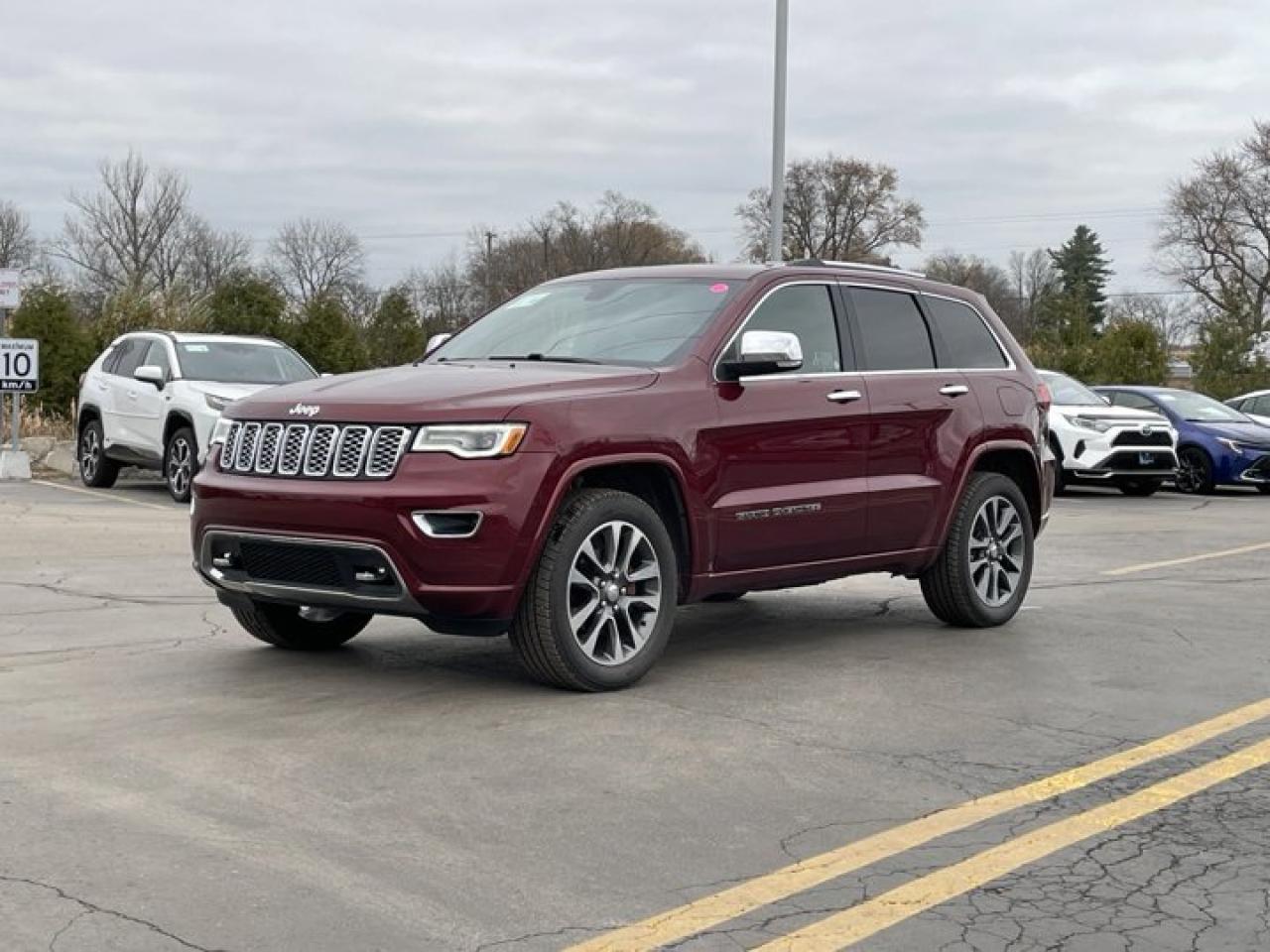 Used 2018 Jeep Grand Cherokee Overland 4WD, Tow Pkg, Leather, Sunroof, Nav, BSM, Harmon Kardon 19 Speaker Audio, Cooled + Heated for sale in Guelph, ON