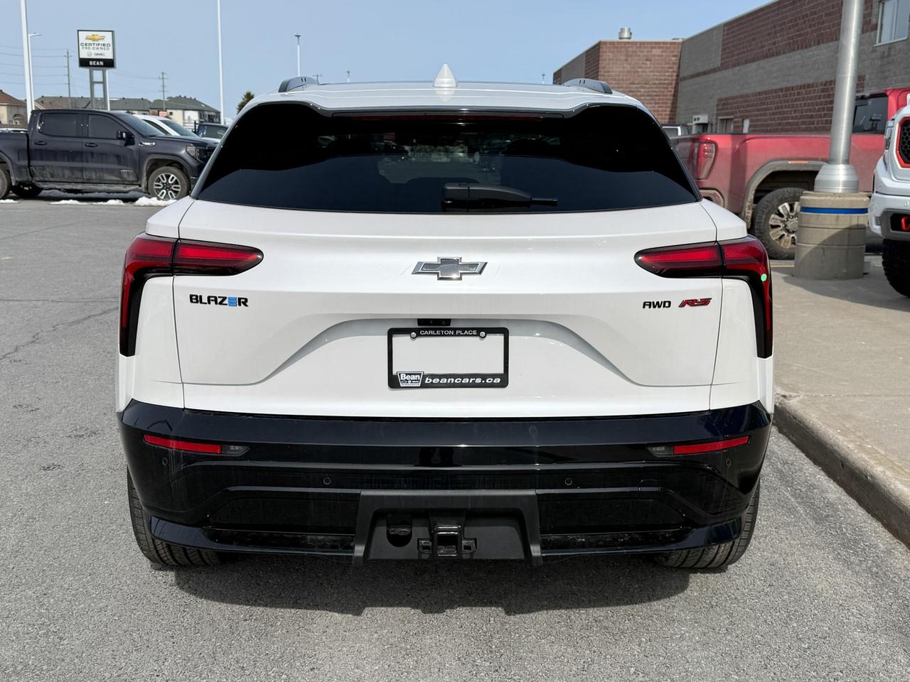 2025 Chevrolet Blazer EV RS FULLY ELECTRIC WITH REMOTE START/ENTRY, HEATED SEATS, HEATED STEERING WHEEL, SUNROOF, POWER LIFTGATE, HD SURROUND VISION Photo